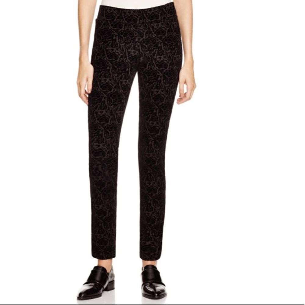 NYDJ black velvet flocked damask pants with stretch size 8